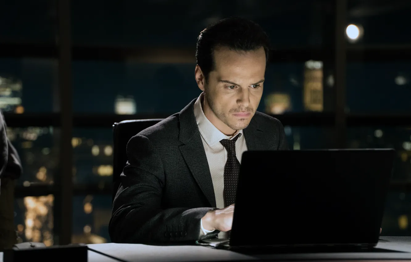 Photo wallpaper costume, laptop, adventure, Thriller, action, Andrew Scott, Andrew Scott, 007: RANGE