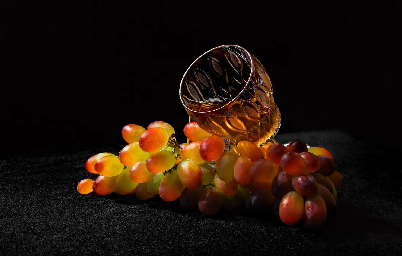 Photo wallpaper berries, glass, food, juice, grapes, bunch, drink, still life