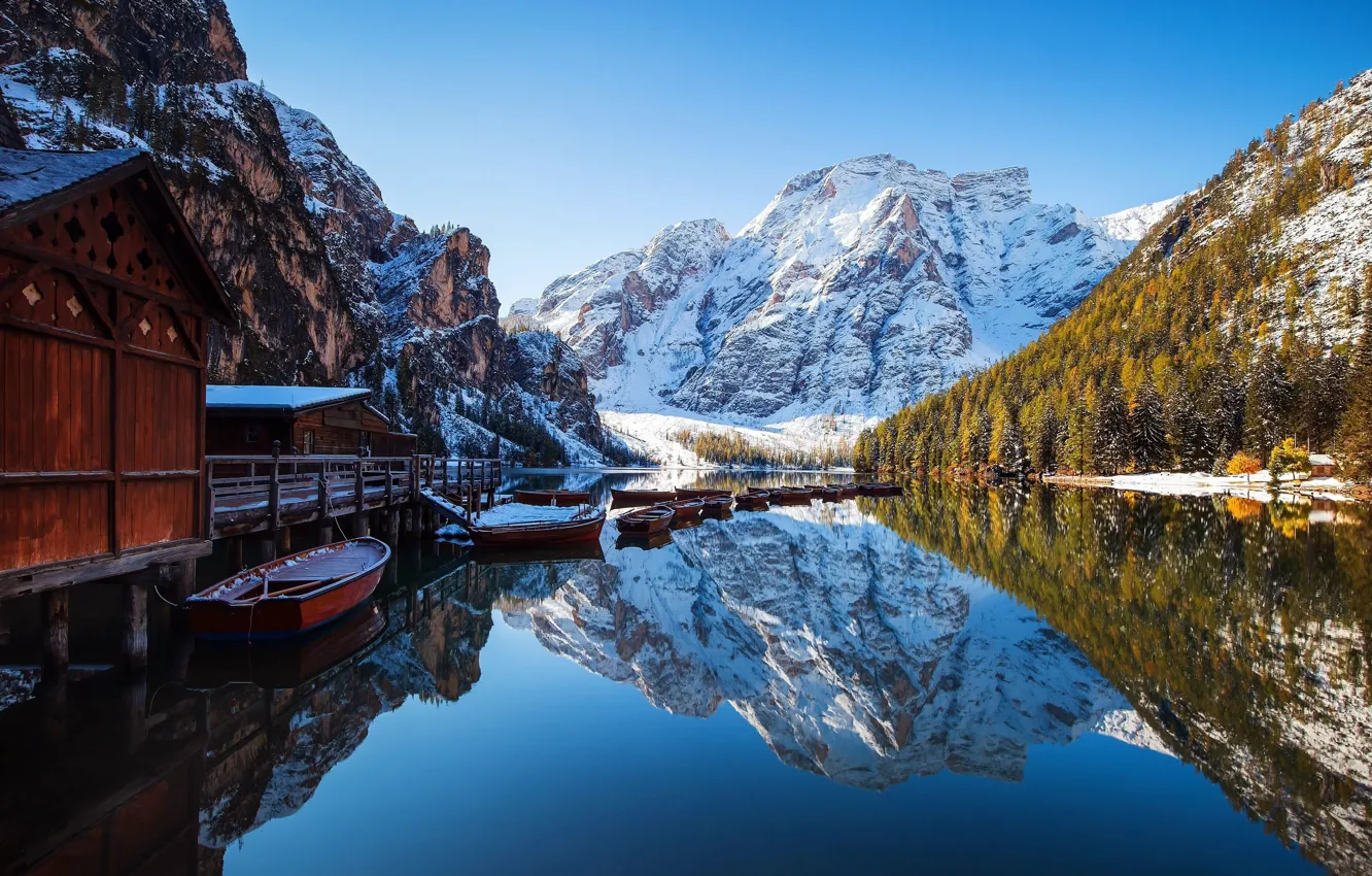 Photo wallpaper mountains, lake, reflection, boats, Italy, Italy, The Dolomites, South Tyrol