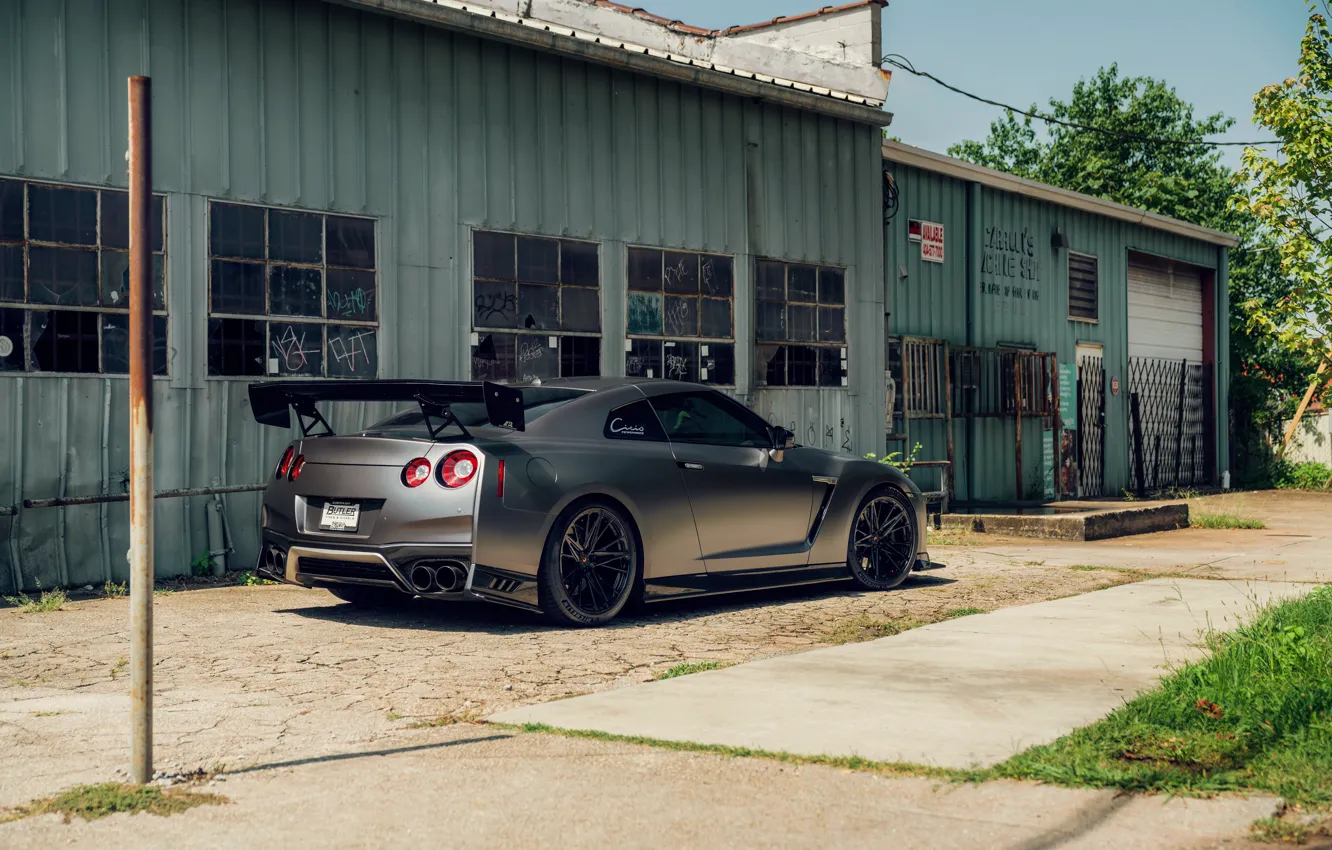 Photo wallpaper Nissan, R35, Nissan GTR, Hangar, Rear