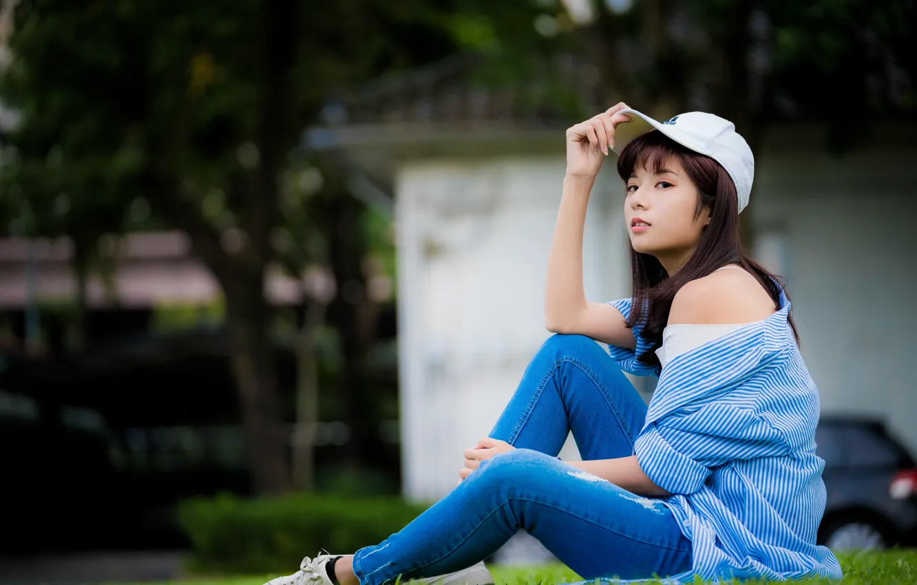 Photo wallpaper girl, jeans, cap, Asian