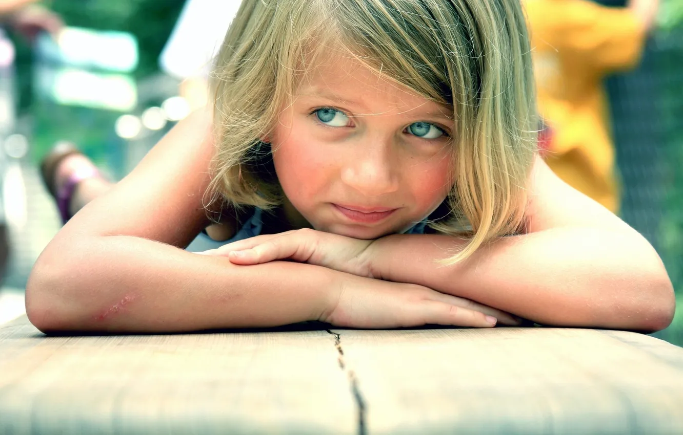 Photo wallpaper eyes, children, photo, blue, girl, scratches