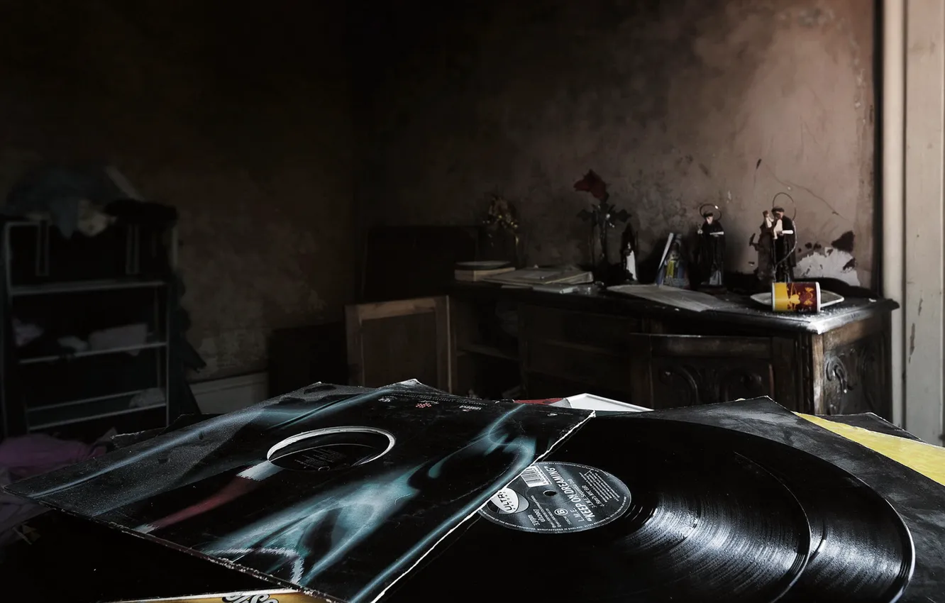 Photo wallpaper room, vinyl, record