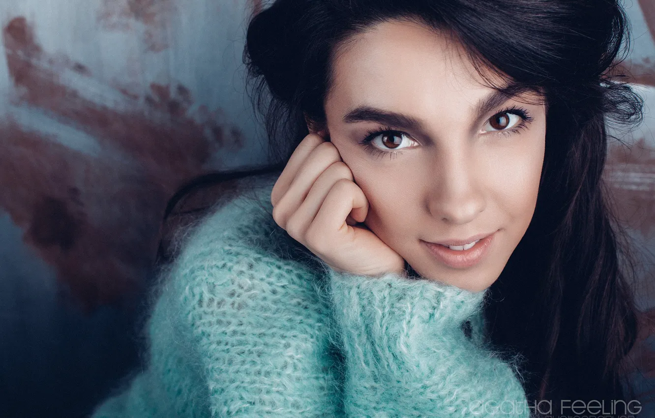 Photo wallpaper girl, long hair, brown eyes, photo, photographer, model, lips, face