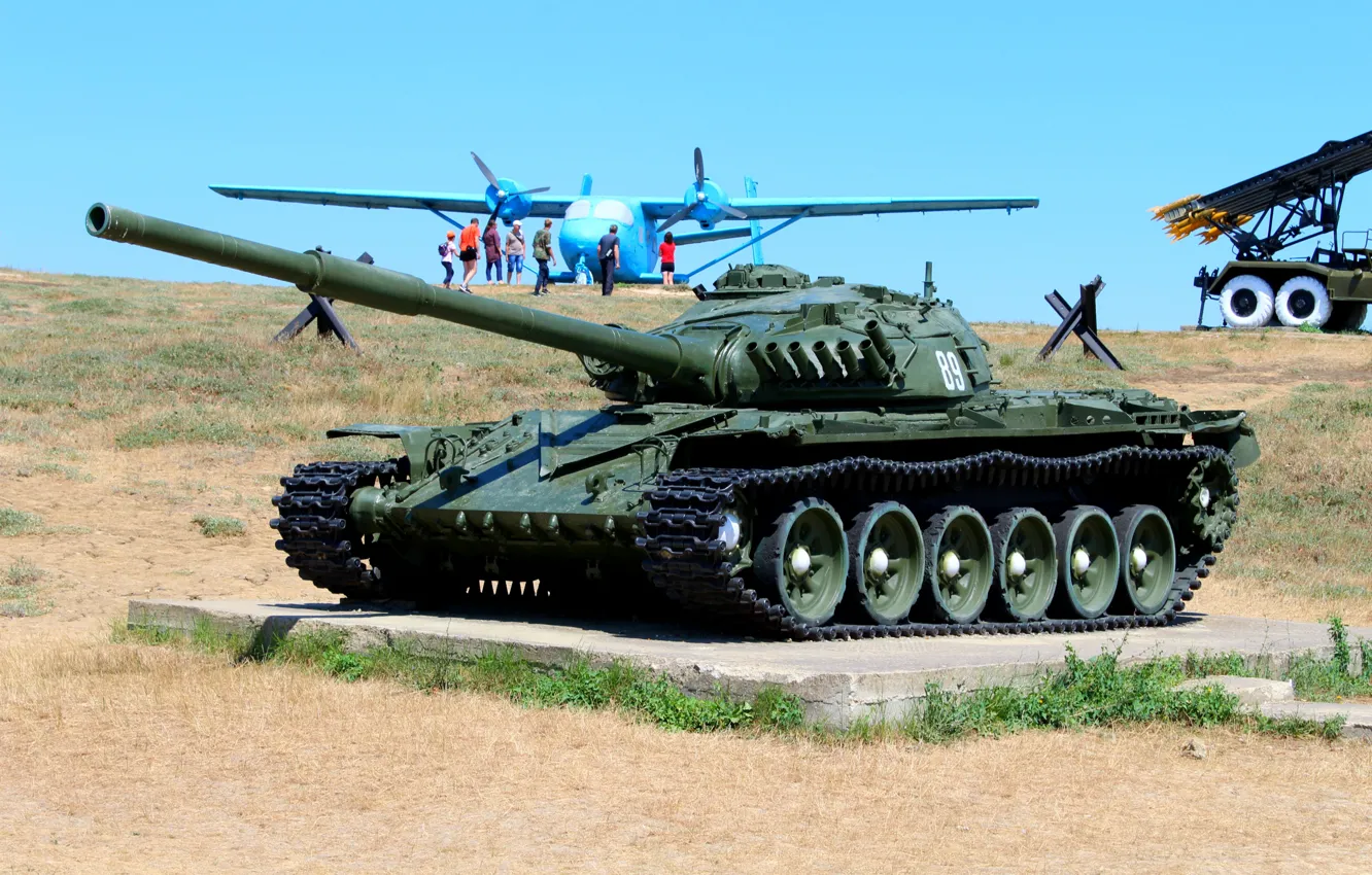 Photo wallpaper nature, exhibition, Tank, t-64b