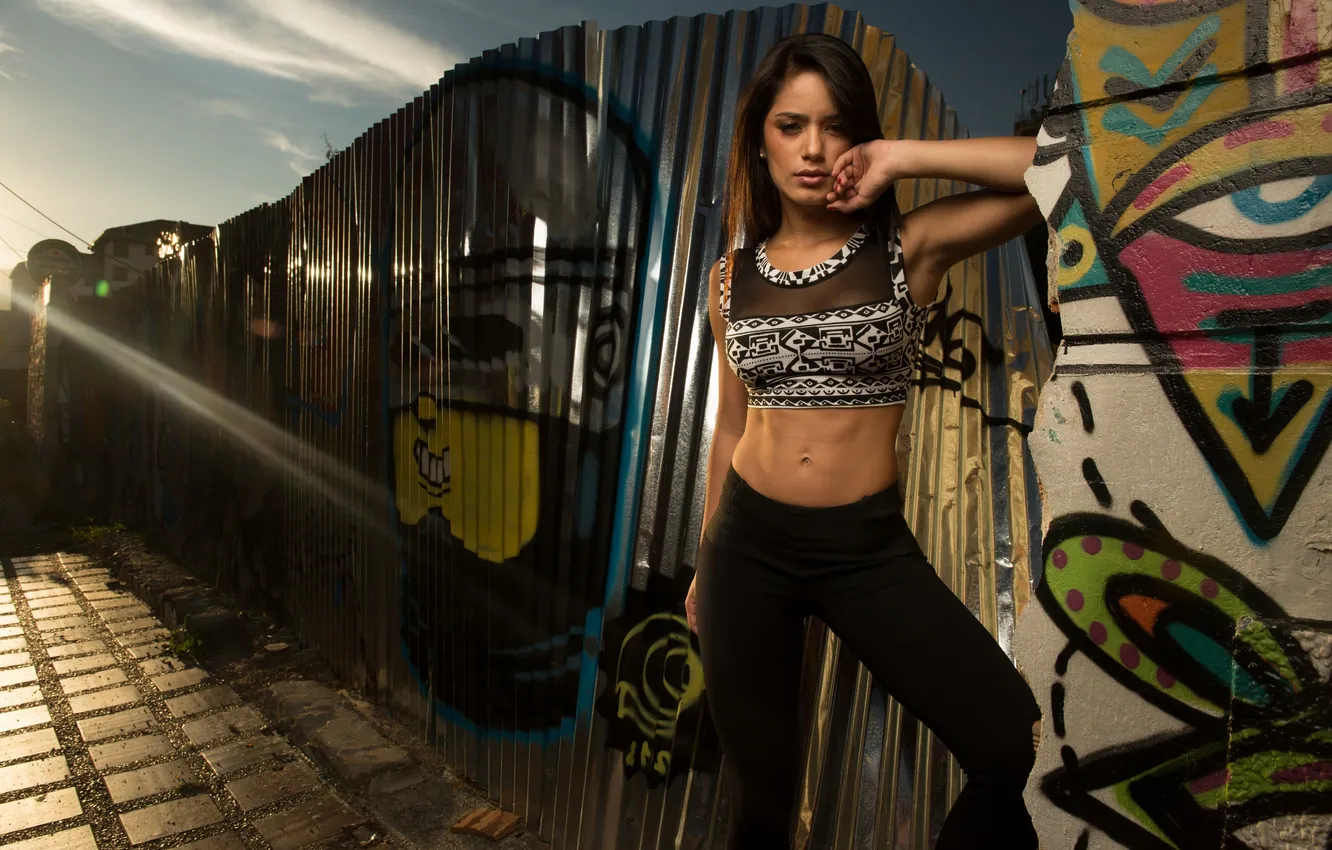 Photo wallpaper rays, wall, graffiti