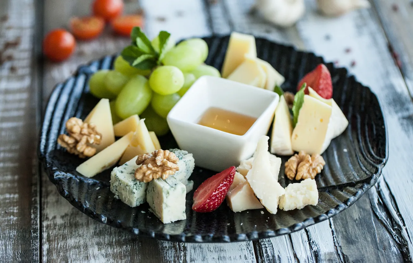 Photo wallpaper nuts, cheese, grapes, sauce, cuts