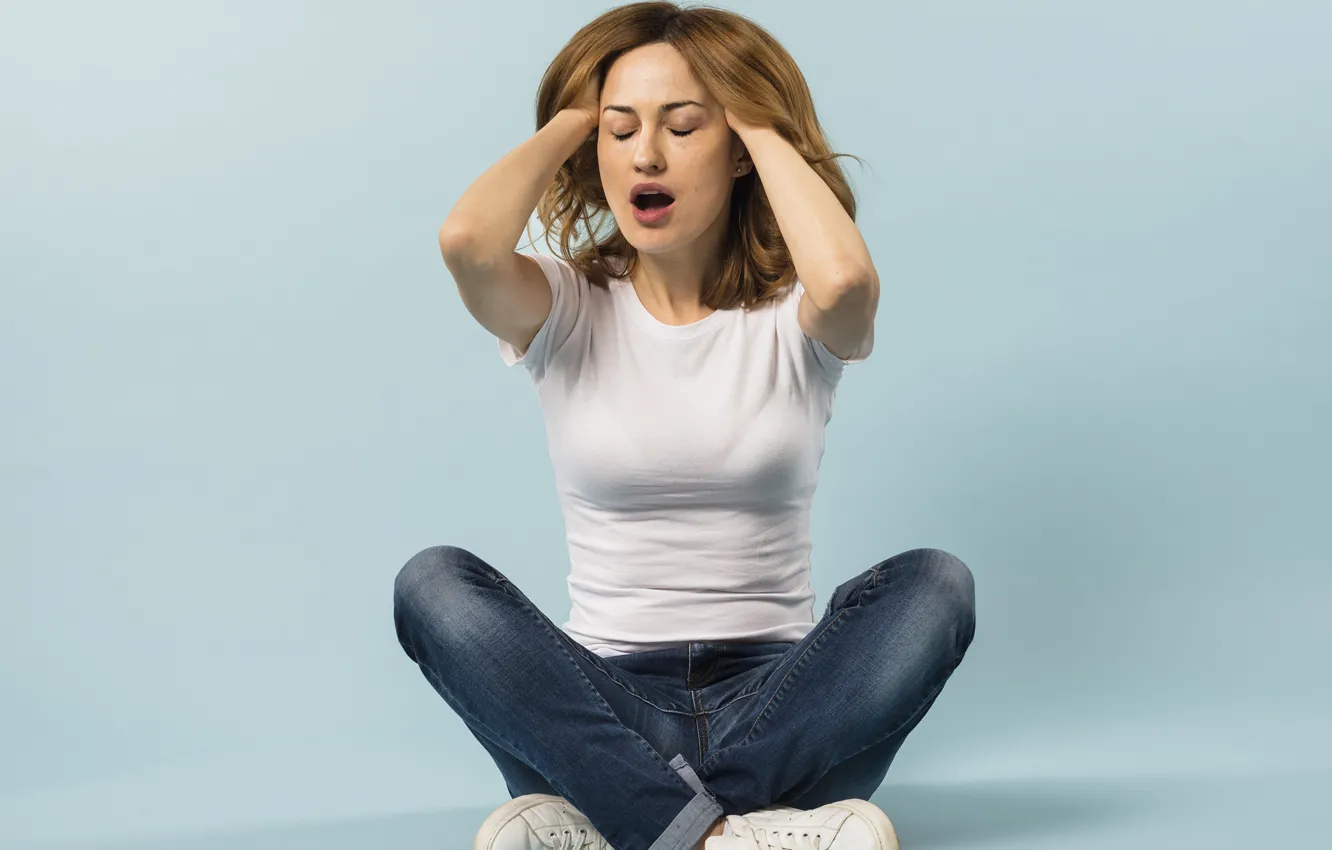 Photo wallpaper girl, jeans, t-shirt, brown hair, sitting