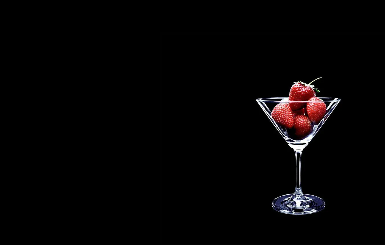 Photo wallpaper mood, glass, minimalism, Victoria, strawberries, strawberry, angoda