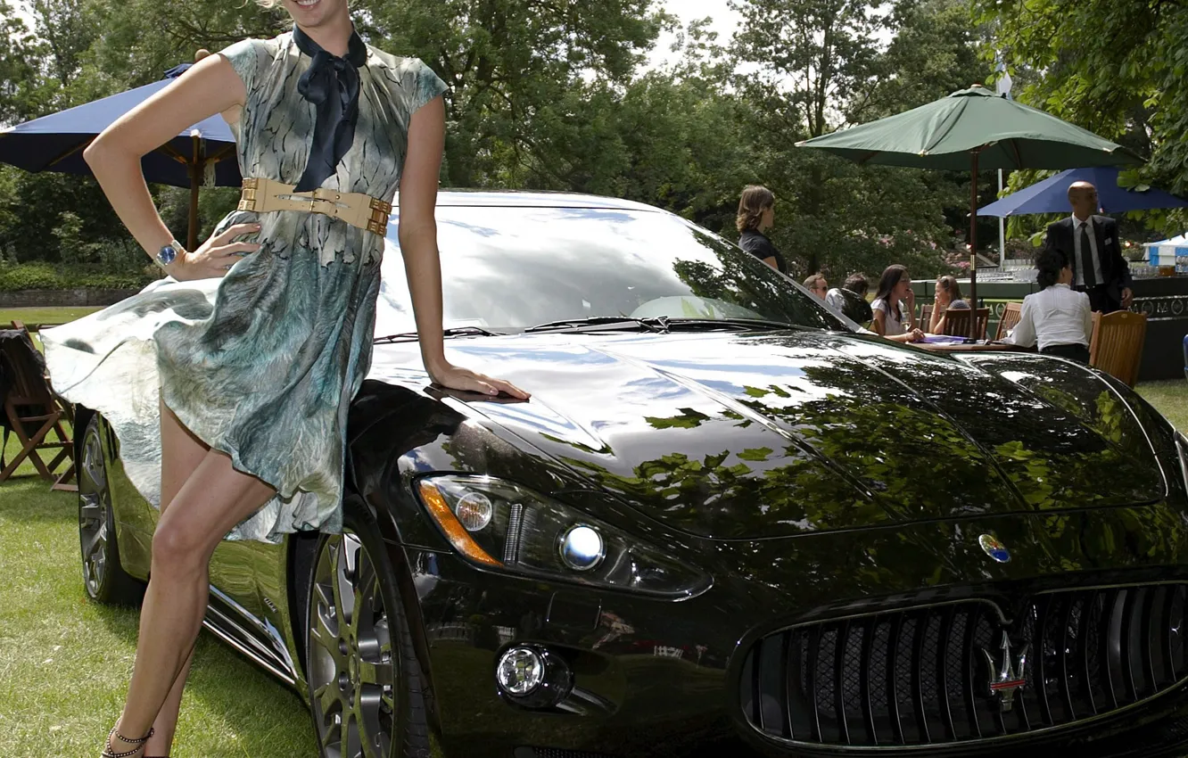 Photo wallpaper auto, look, girl, smile, Maserati