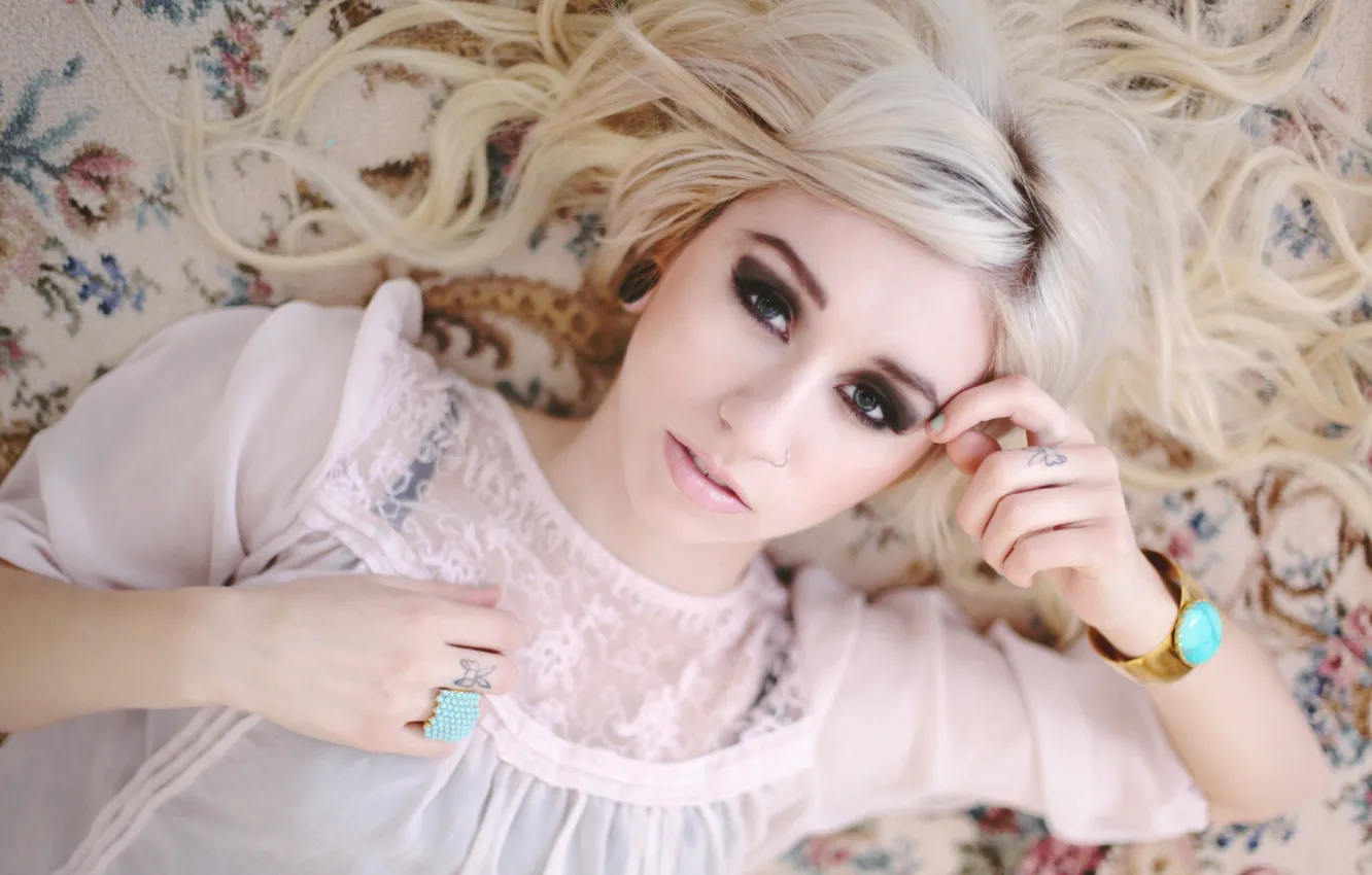 Photo wallpaper look, girl, model, blonde, bracelet, Cassie Sue