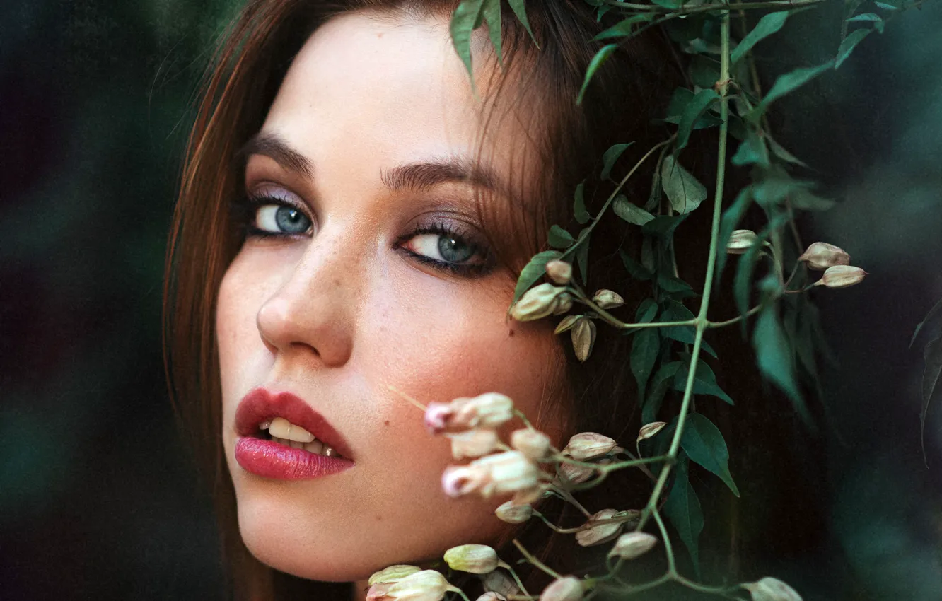 Photo wallpaper look, leaves, flowers, close-up, branches, face, background, model