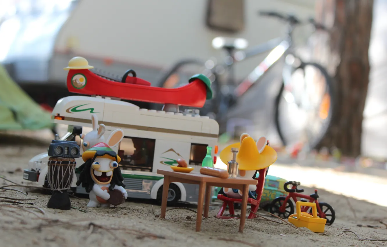 Photo wallpaper Rabbids, caravan, velosiped, stol, Eda
