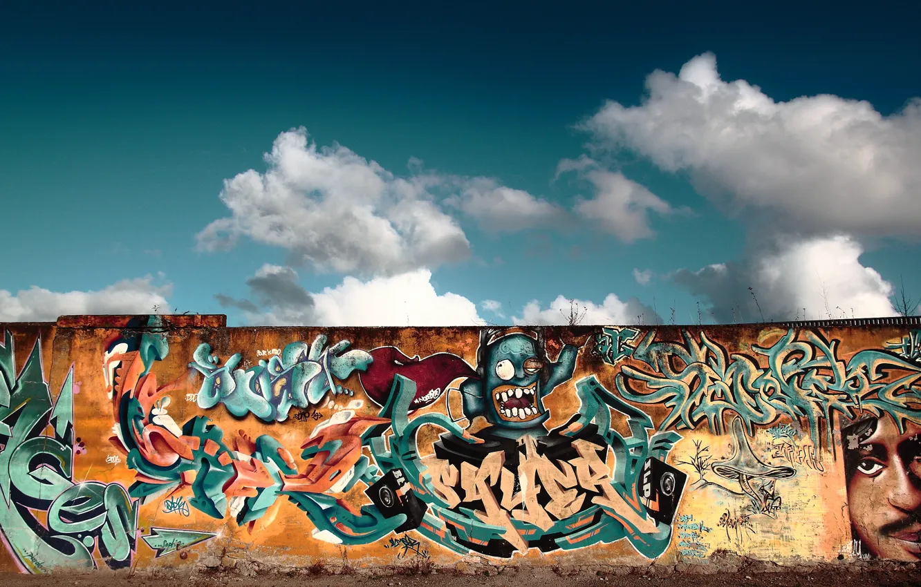 Photo wallpaper the sky, wall, street, graffiti, figure