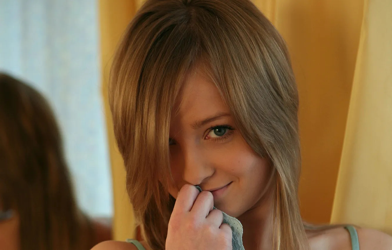 Photo wallpaper look, girl, smile