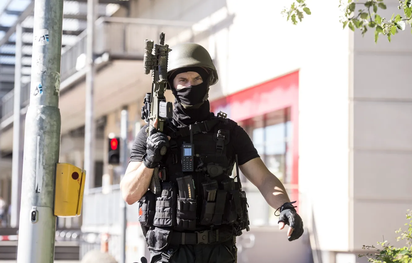 Photo wallpaper soldier, military, pearls, assault rifle, uniform, equipment