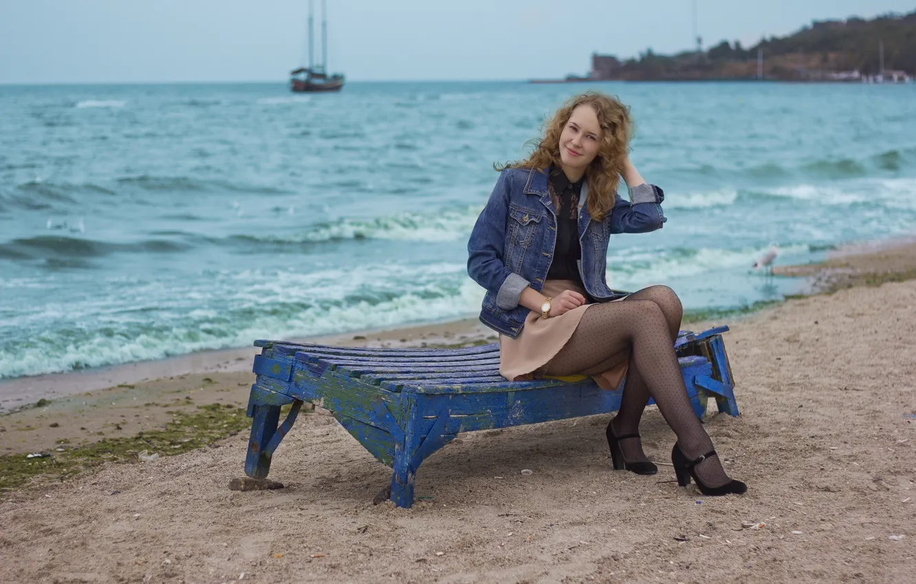Photo wallpaper sea, girl, bench, Odessa, sand., curly