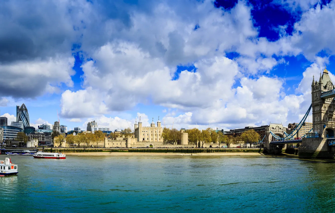Photo wallpaper the sky, clouds, river, England, London, building, home, boat