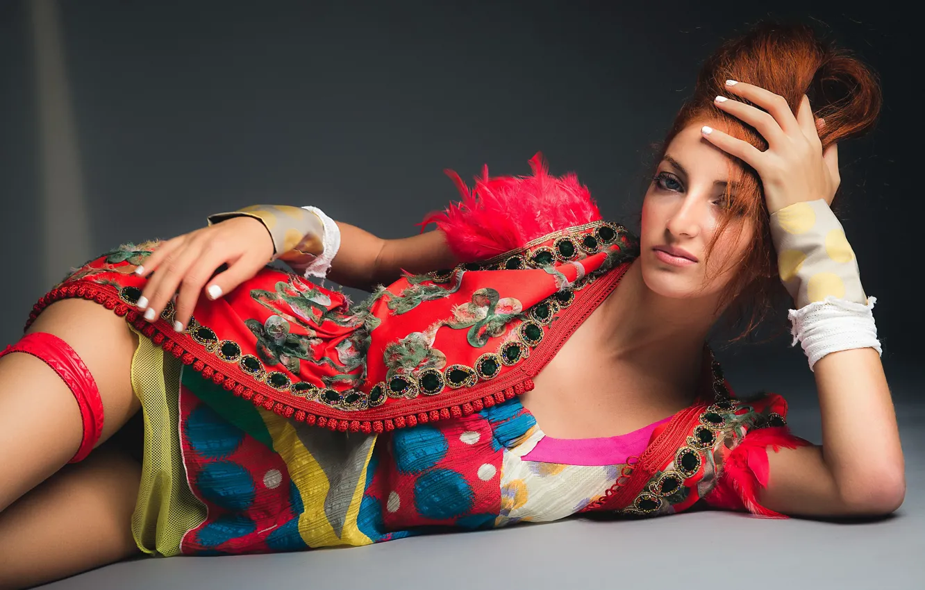 Photo wallpaper girl, pose, Nora Ouihi