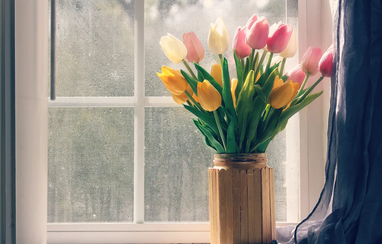 Photo wallpaper glass, drops, light, flowers, yellow, rain, bouquet, spring