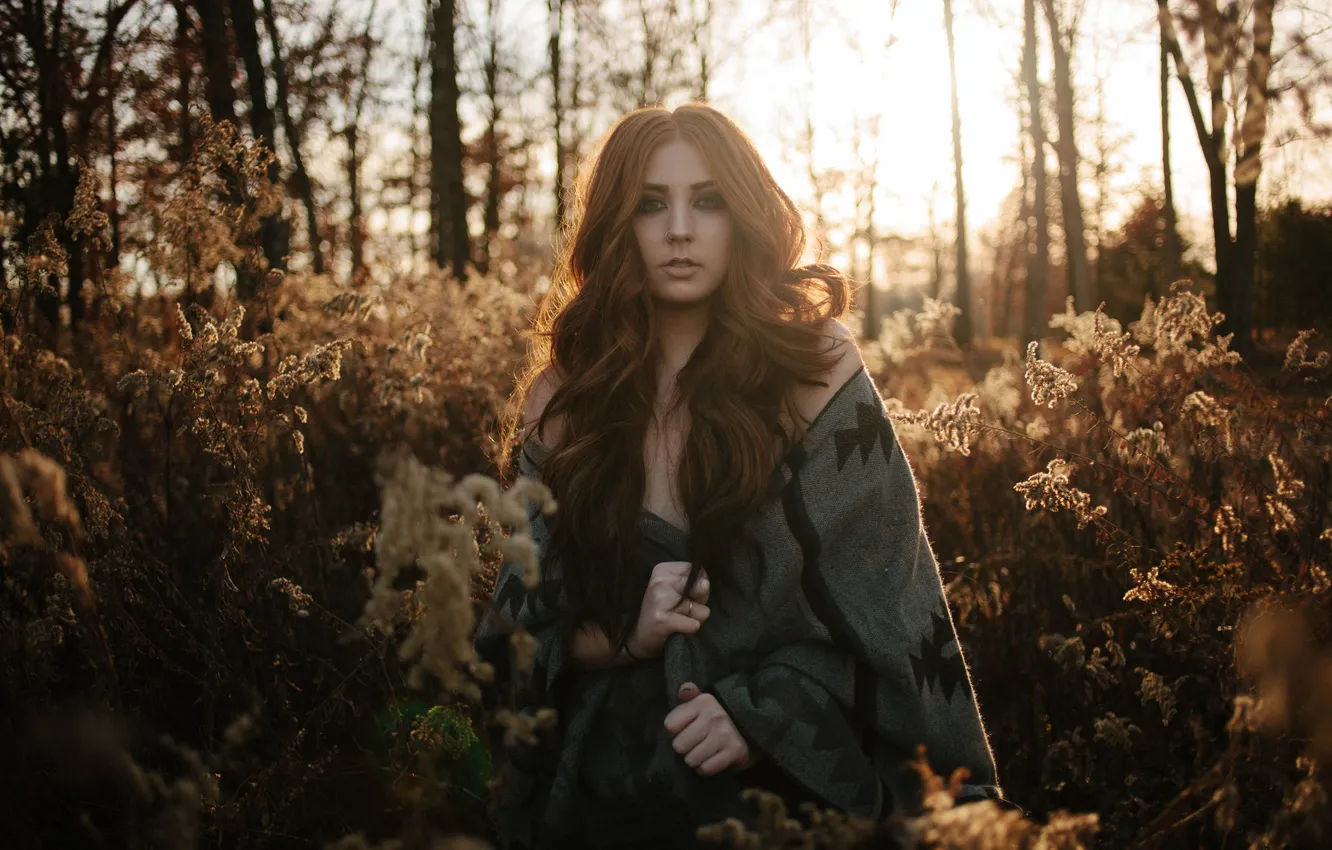 Photo wallpaper forest, leaves, girl, the sun, trees, hair, pool, lips