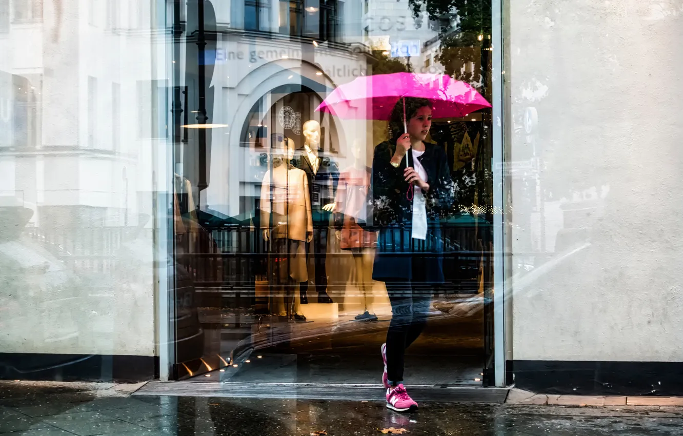 Photo wallpaper girl, reflection, umbrella, showcase, Pink Umbrella