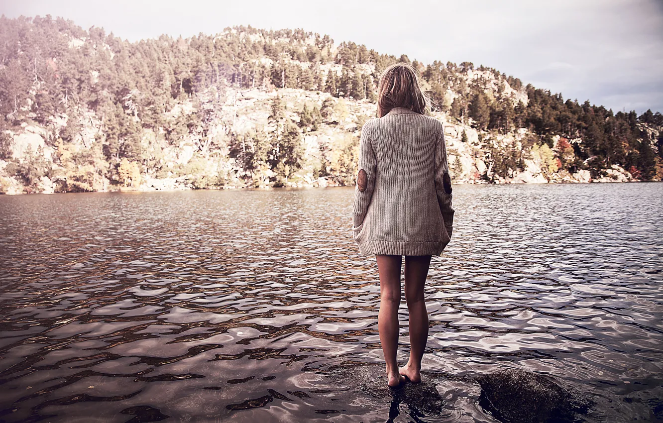 Photo wallpaper girl, landscape, lake, sweater, barefoot, Maeliss