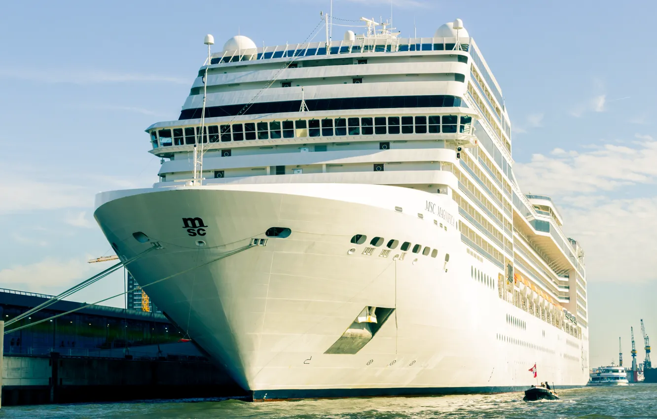 Photo wallpaper ship, port, liner, Hamburg, MSC Magnifica