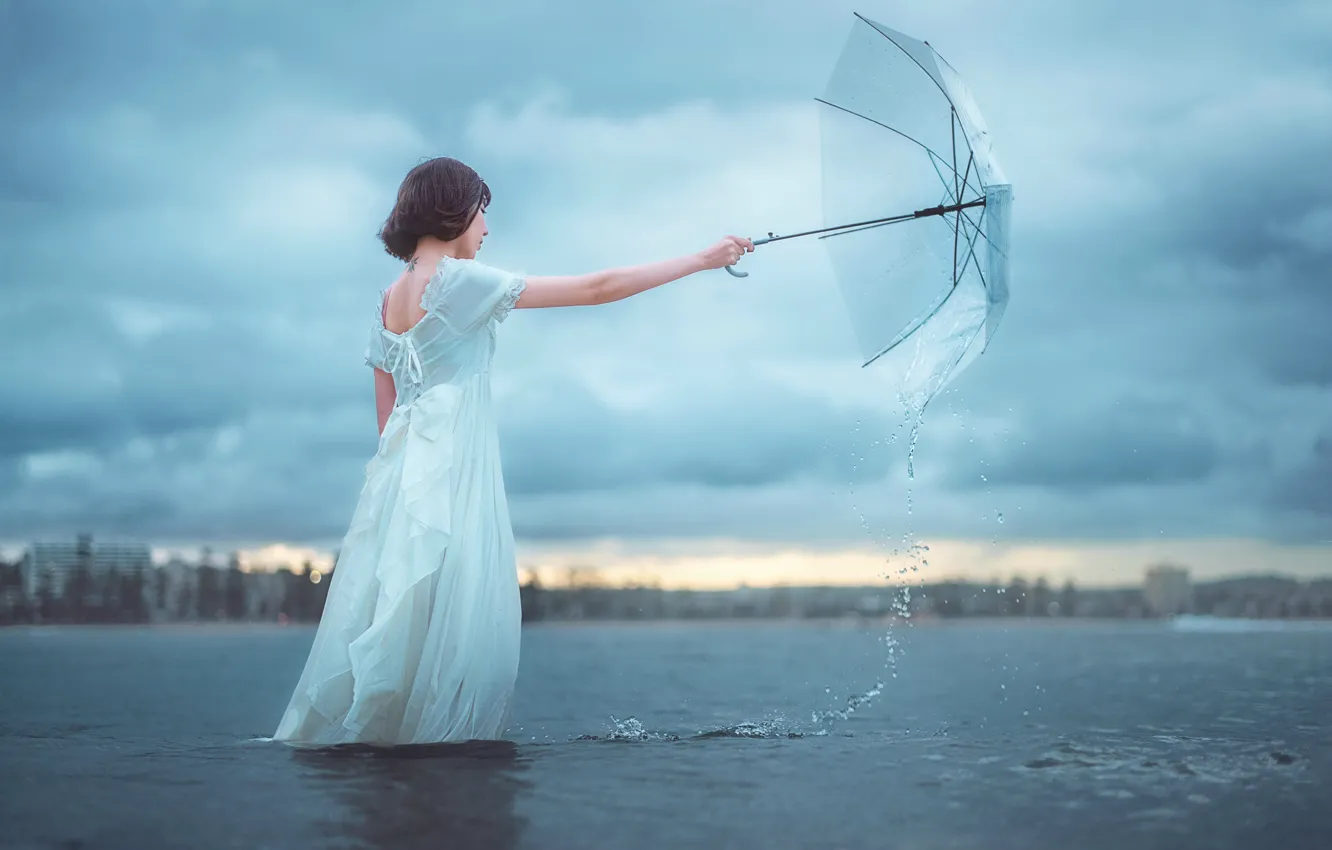Photo wallpaper water, girl, umbrella