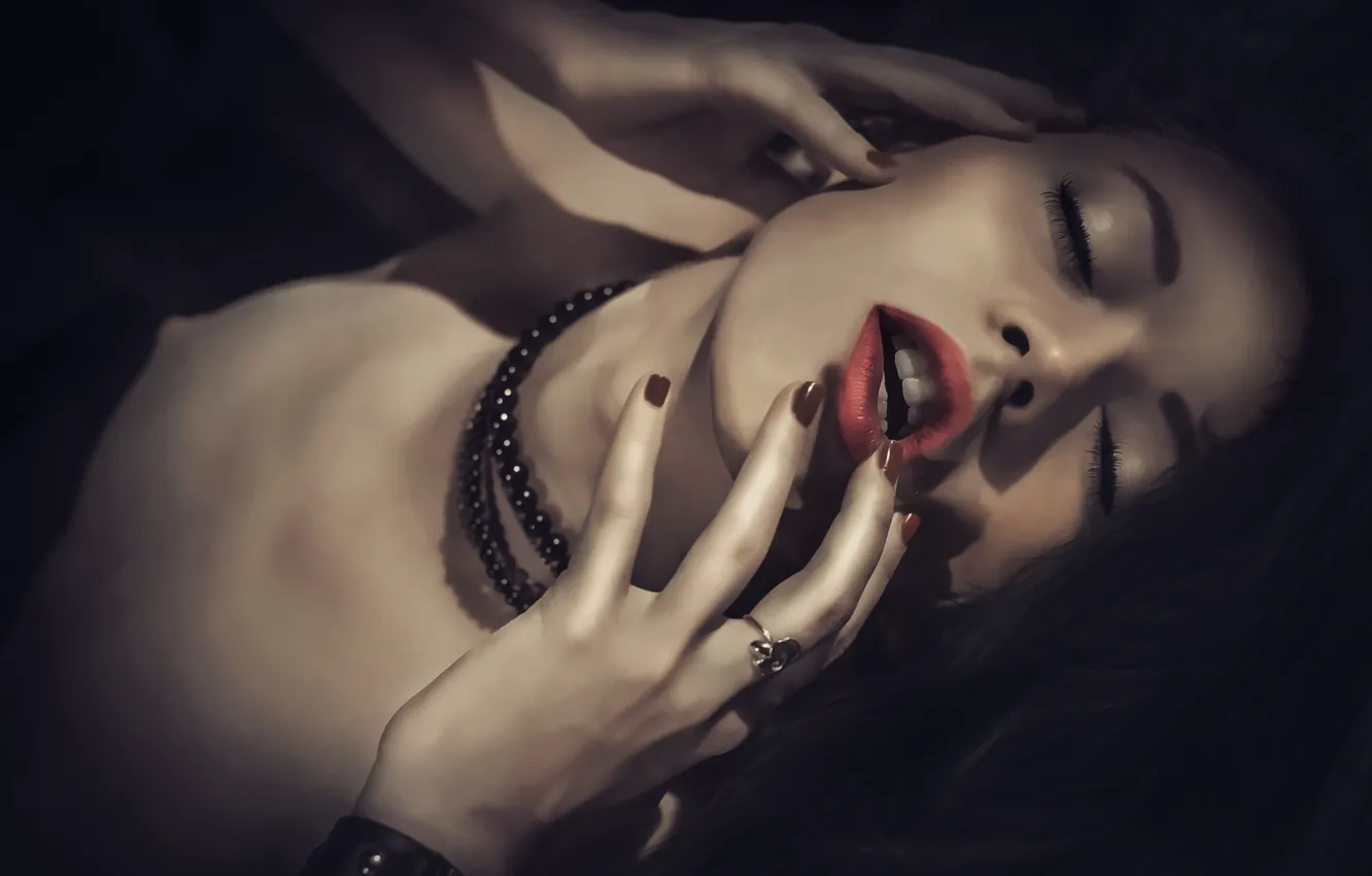 Photo wallpaper erotic, chest, girl, face, darkness, the dark background, emotions, background