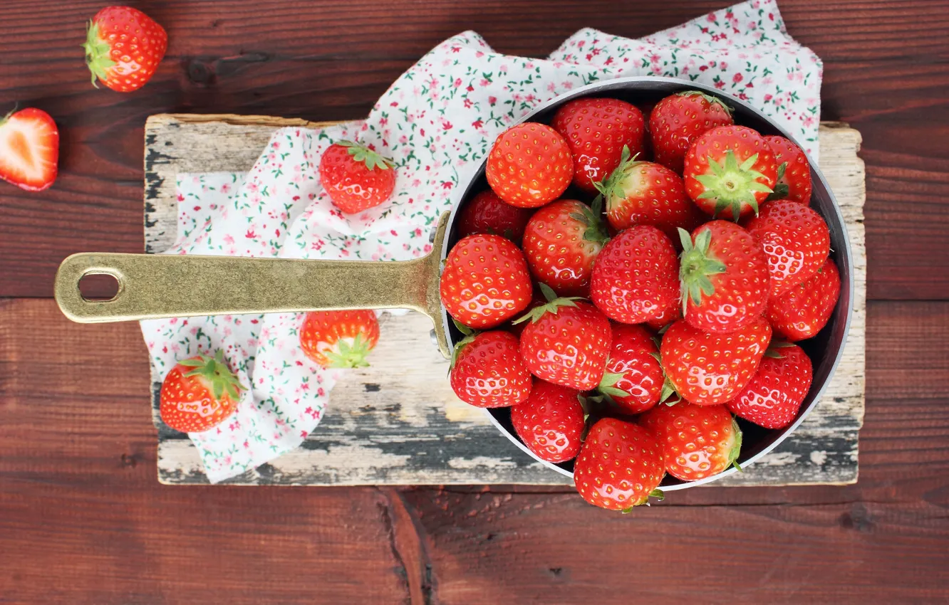 Photo wallpaper strawberry, berry, ripe, juicy