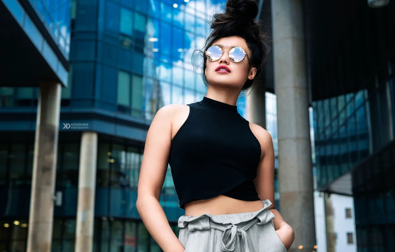 Photo wallpaper pose, background, model, building, portrait, makeup, brunette, glasses