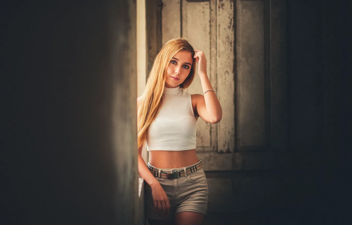 Photo wallpaper look, girl, pose, shorts, Nicole, long hair