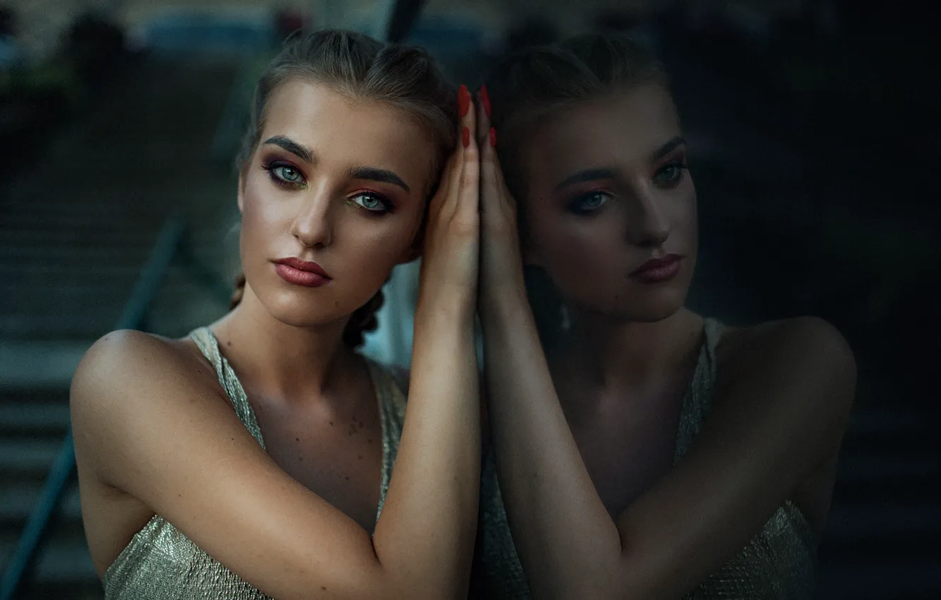Photo wallpaper look, girl, reflection, makeup, braid, Rus, Janusz Żołnierczyk