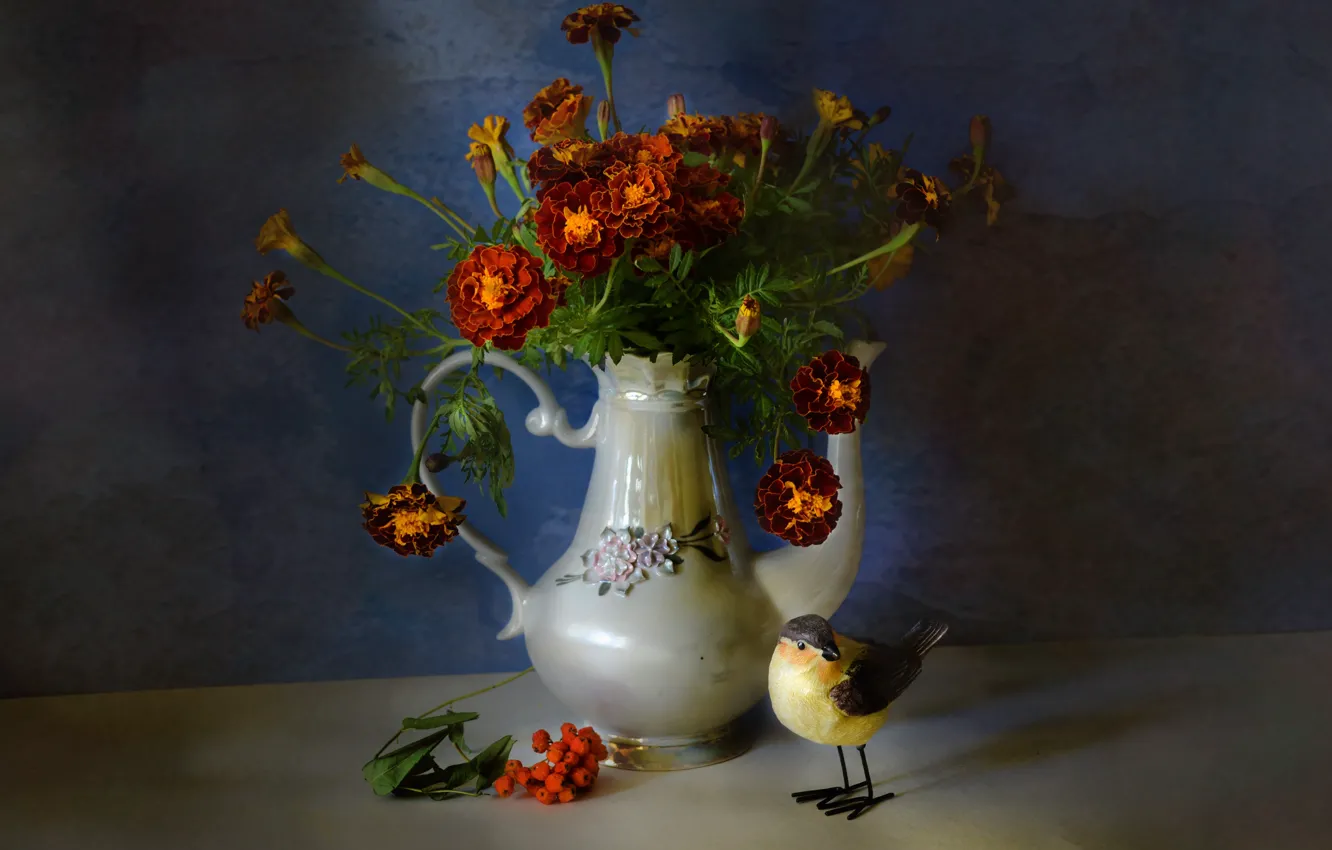 Photo wallpaper flowers, table, bouquet, vase, figurine, bird, still life, items