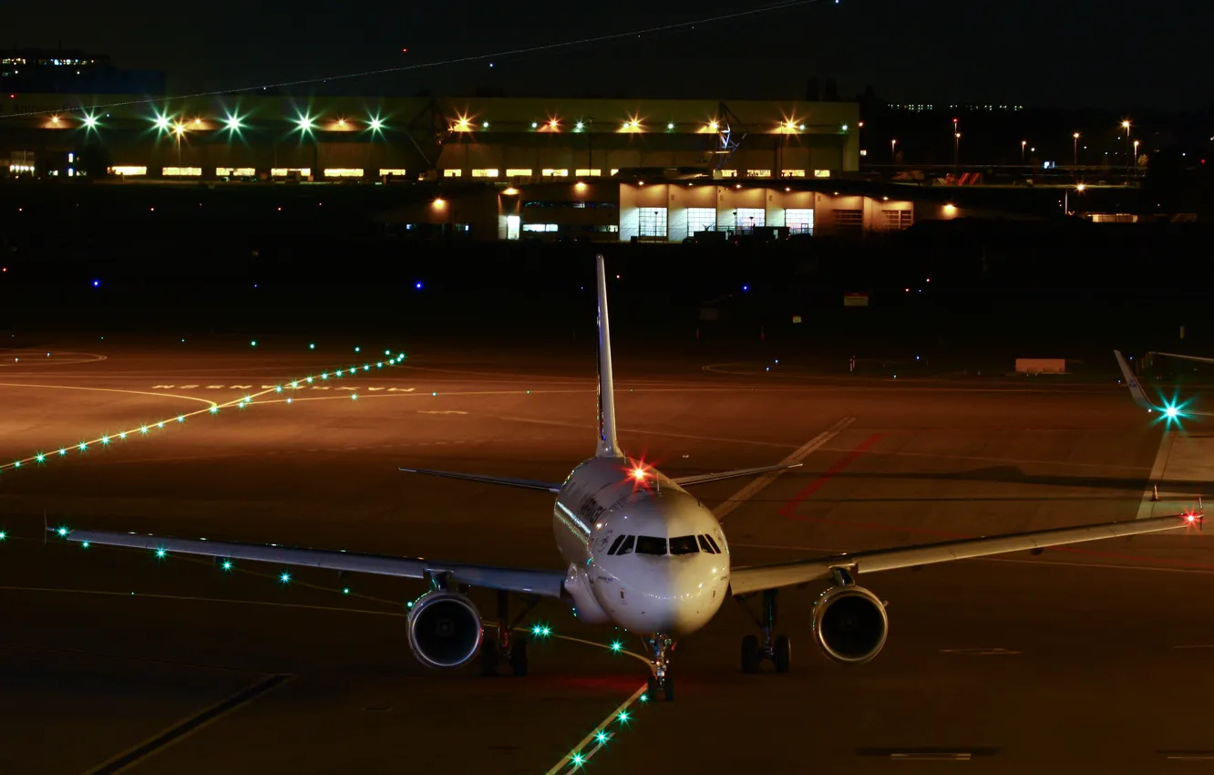 Photo wallpaper aviation, the plane, the airfield, passenger