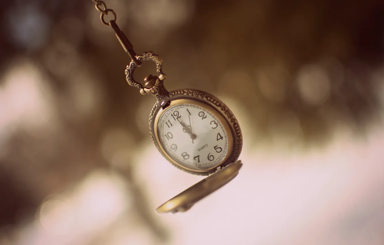 Photo wallpaper arrows, watch, figures, dial, chain