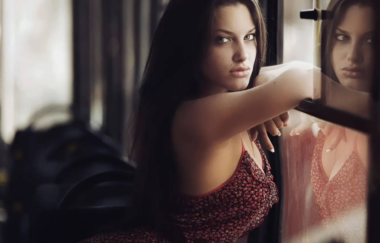 Photo wallpaper look, reflection, neckline, Karen Abramyan