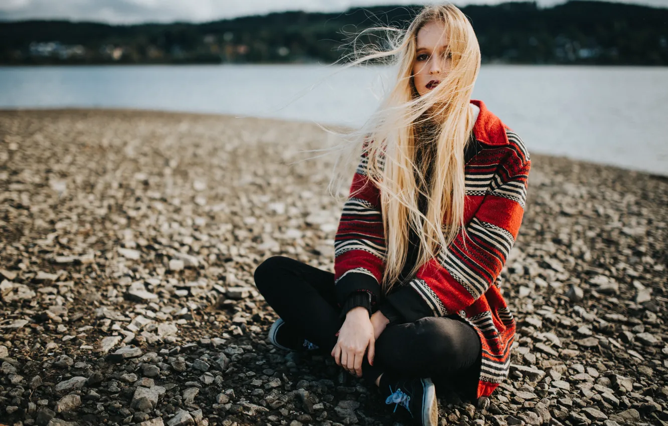 Photo wallpaper look, girl, face, the wind, hair