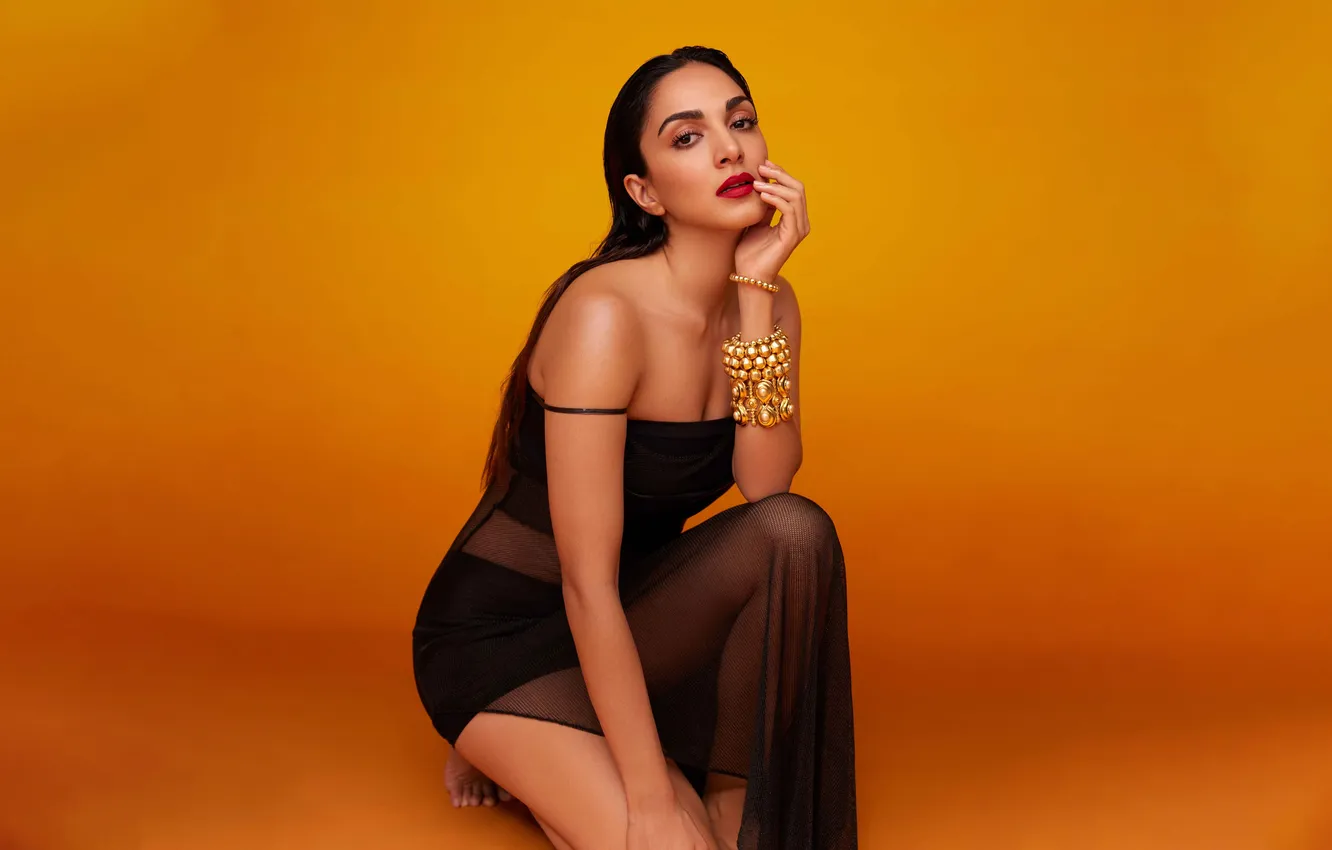 Photo wallpaper black dress, orange background, Kiara Advani, indian actress