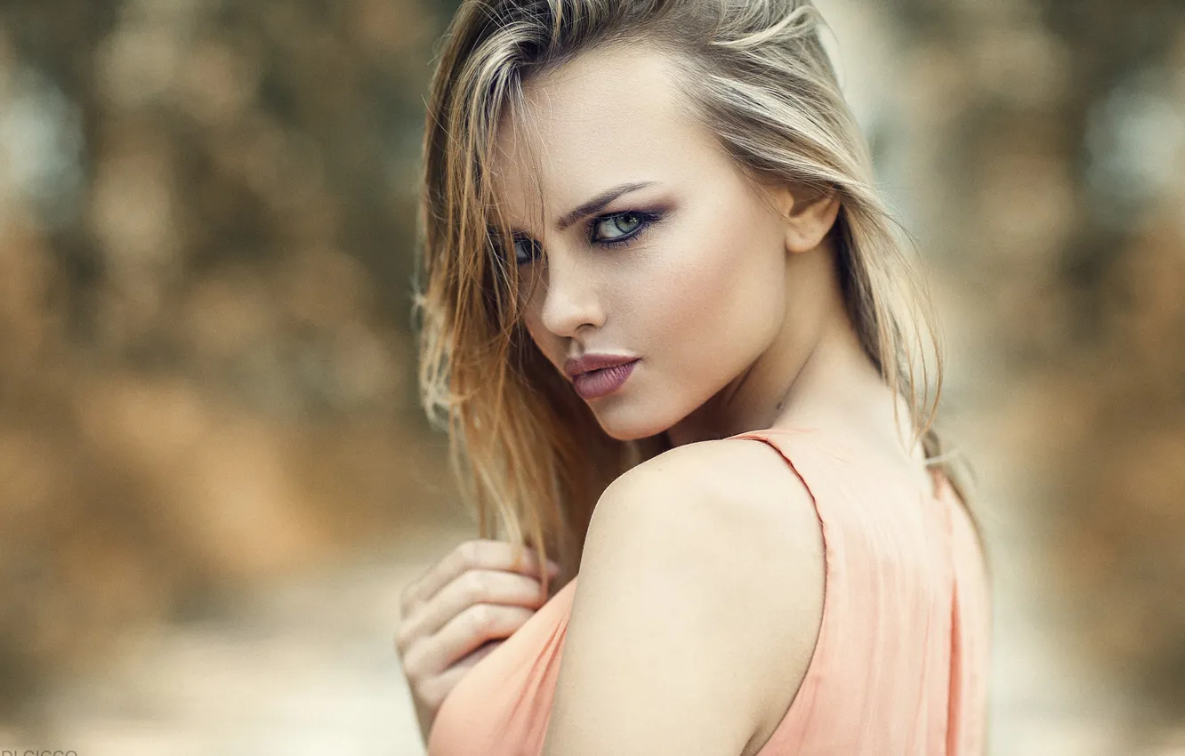 Photo wallpaper look, pose, background, model, portrait, hands, makeup, dress