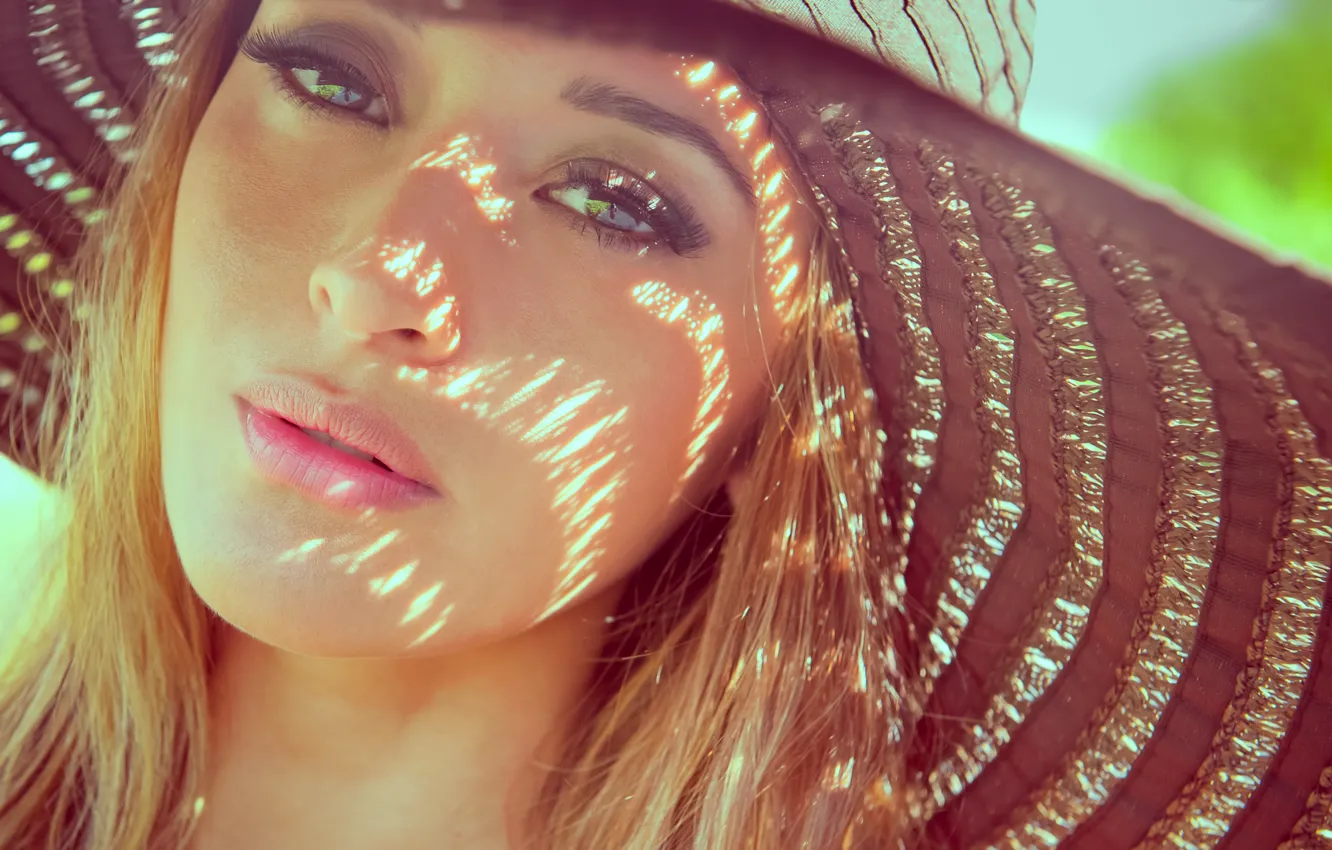 Photo wallpaper eyes, look, girl, face, hat, blonde, beautiful