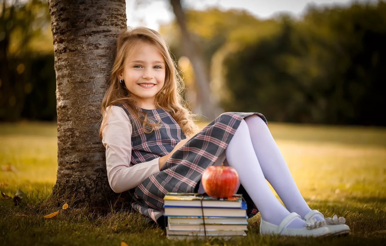Photo wallpaper apples, girl, book