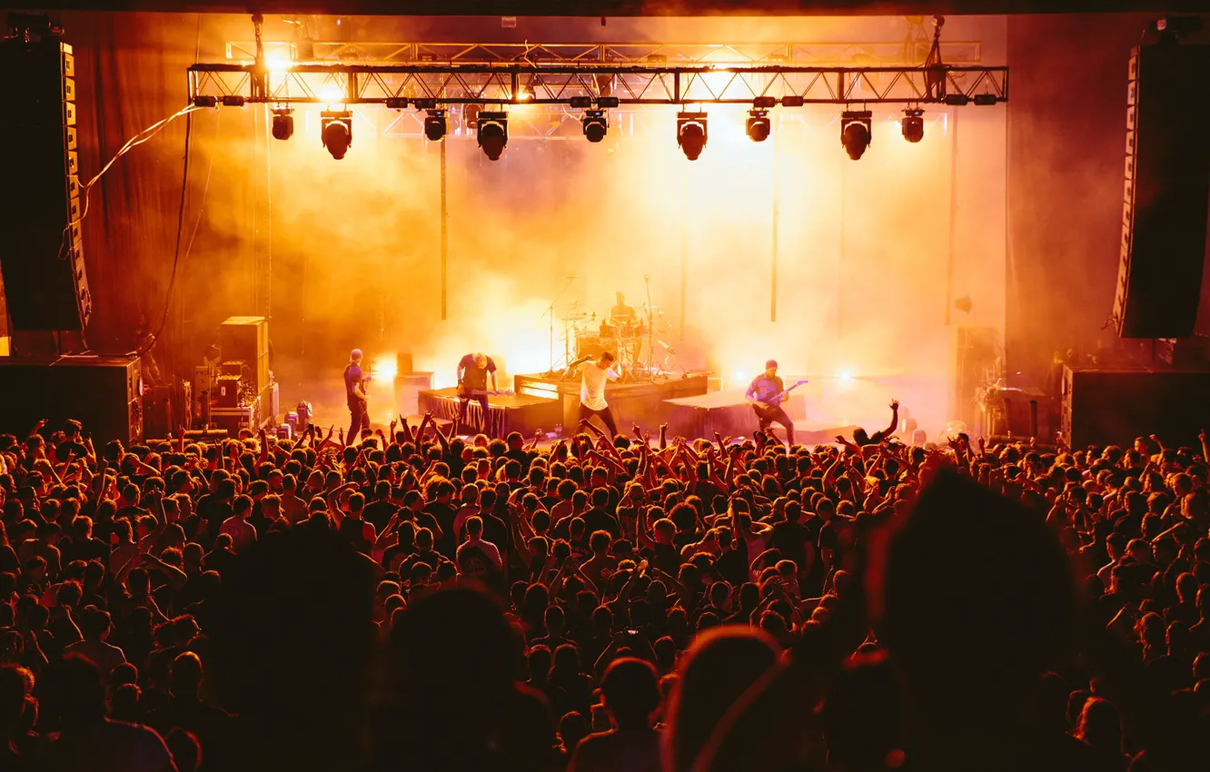 Photo wallpaper light, scene, concert, the audience, metalcore, parkway drive