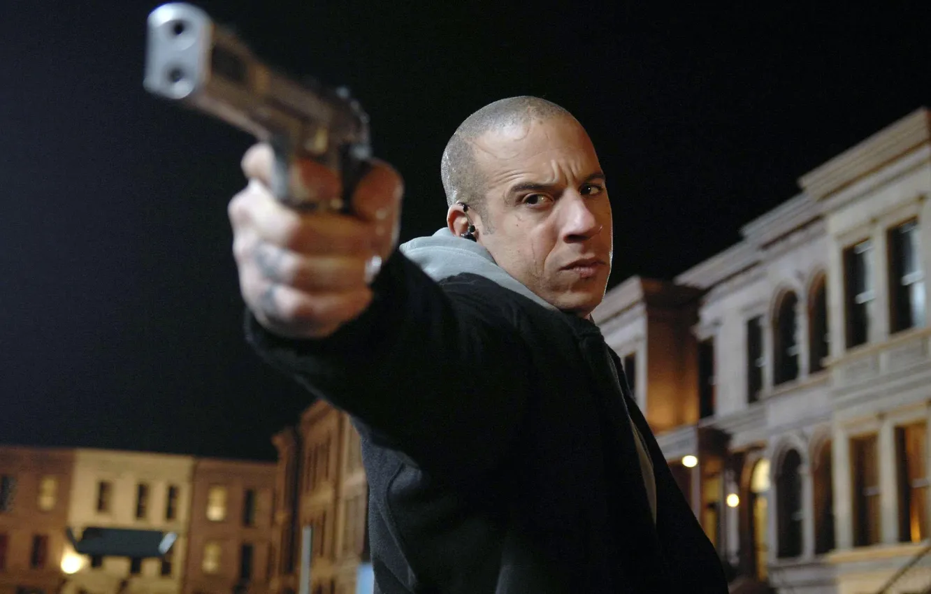 Photo wallpaper gun, weapons, VIN Diesel, Vin Diesel, Babylon A.D