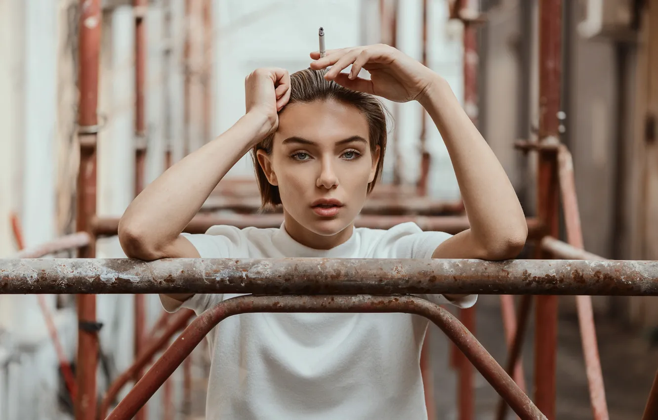 Photo wallpaper portrait, cigarette, sponge, Emma, retouching, Pavel Sokolov