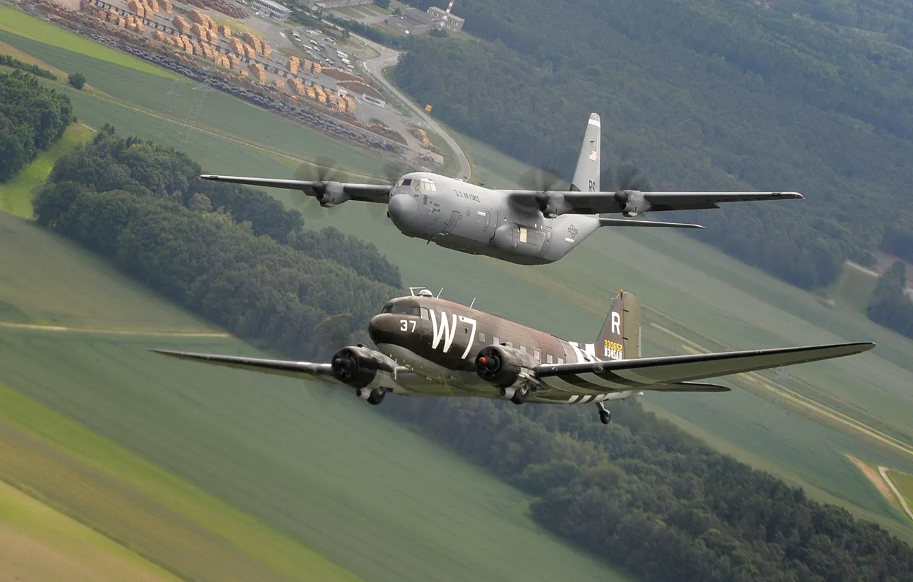 Photo wallpaper the plane, military transport, Super Hercules, C-130J, Douglas C-47, Skytrain