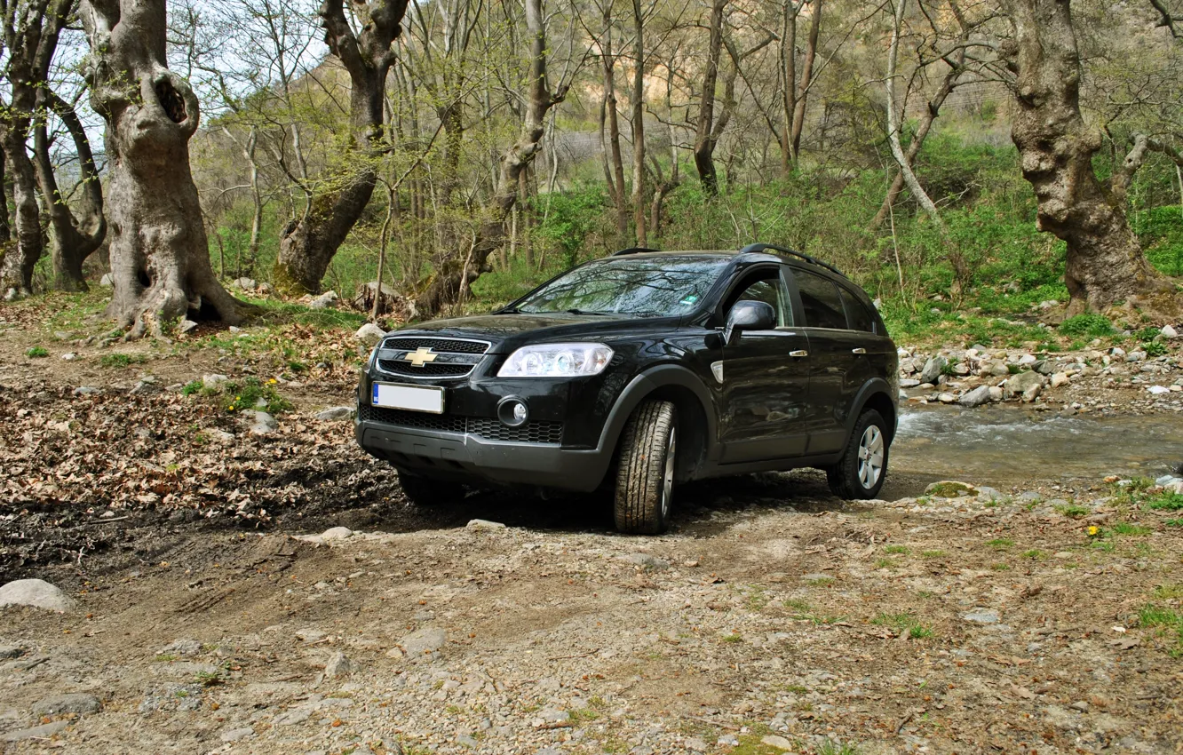 Photo wallpaper Chevrolet, trees, nature, 4x4, Bulgaria, Captiva