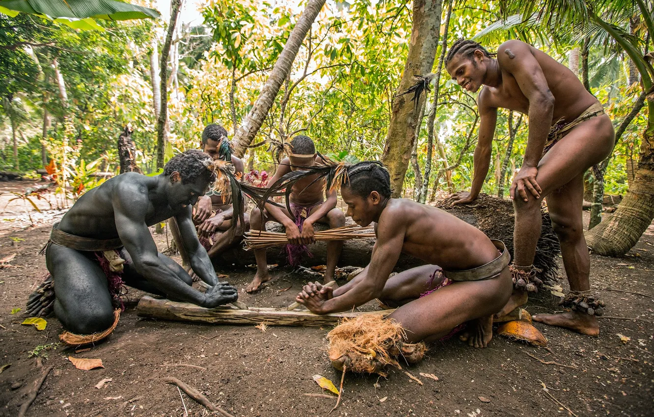 Photo wallpaper male, aboriginal, Vanuatu, Escape to nature, aboriginers are lighting fires, Malekula, kindle fire