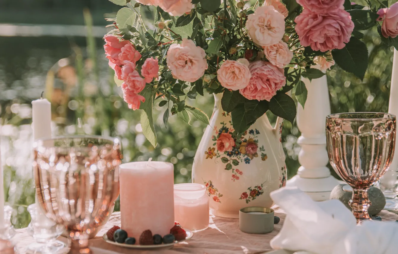 Photo wallpaper holidays, flowers, mood, bokeh, glasses, bouquet, roses, candles